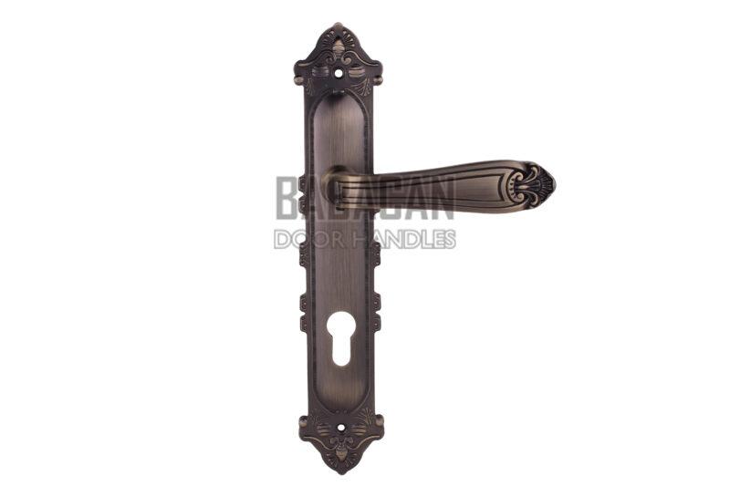 MAIN DOOR  HANDLE(736-591-MAB)